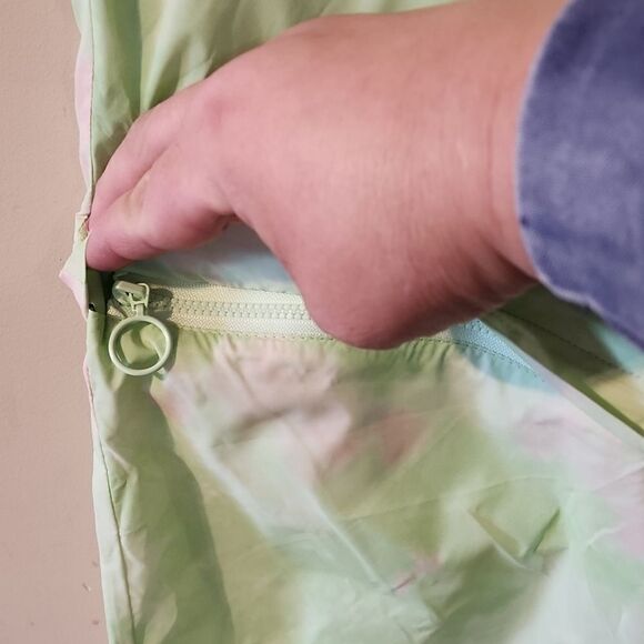 Rare Fabletics windbreaker pants XL NWOT - Picture 3 of 6